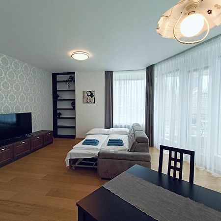 Sag Panorama City Apartment 3 Rooms Free Parking Free Wifi Bratislava Buitenkant foto