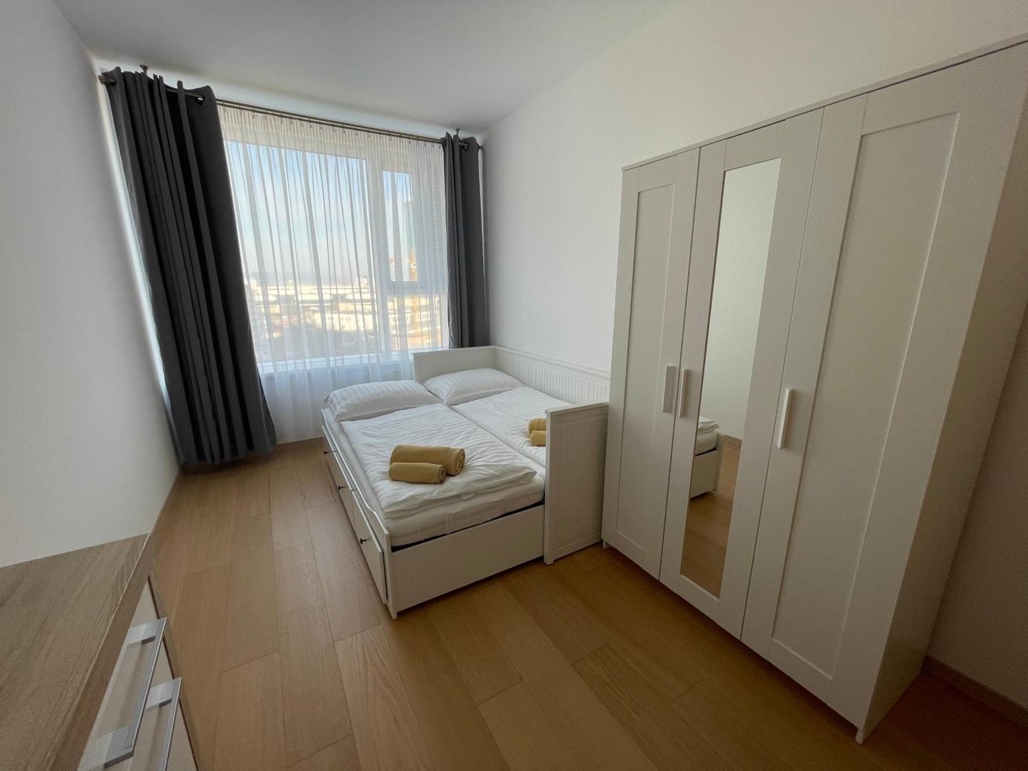Sag Panorama City Apartment 3 Rooms Free Parking Free Wifi Bratislava Buitenkant foto